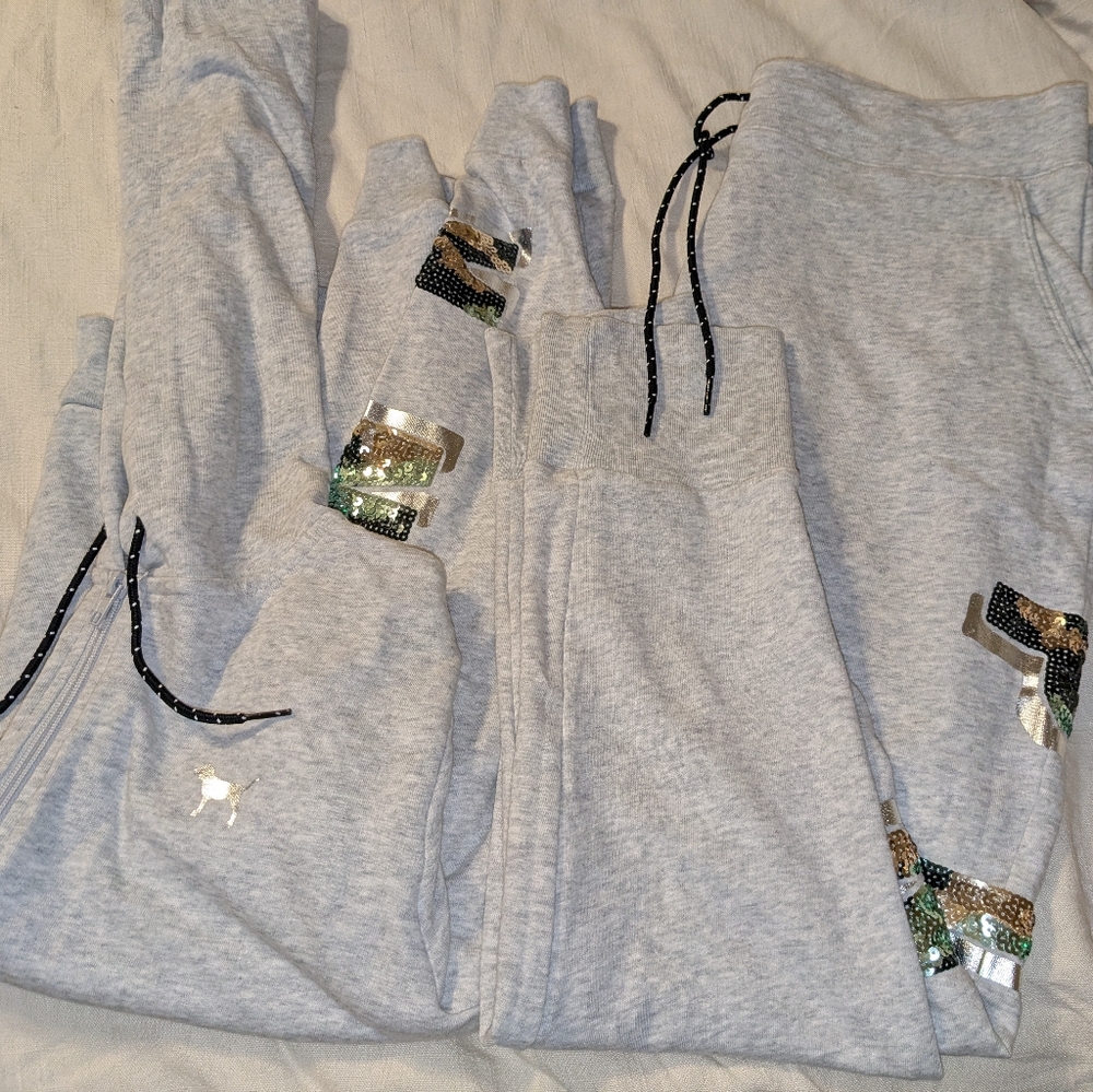 Victoria Secret Pink Sweatpants & Zip up Sweatshirt. Size L
